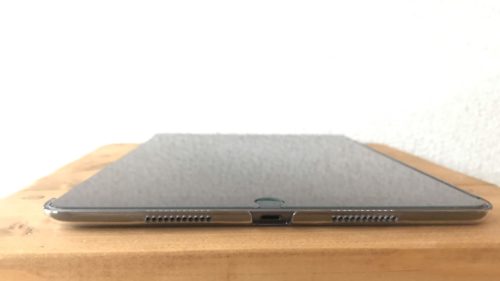 第3世代iPadAirのシェルカバー